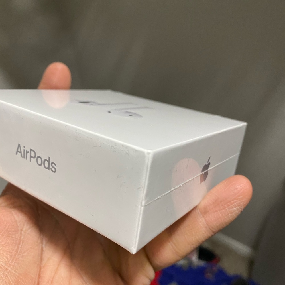 Apple AirPods 2nd gen
